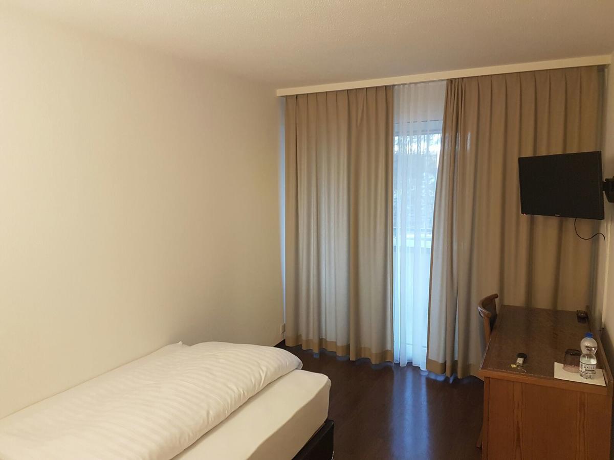 Hotel Bahnhof Uzwil Εξωτερικό φωτογραφία
